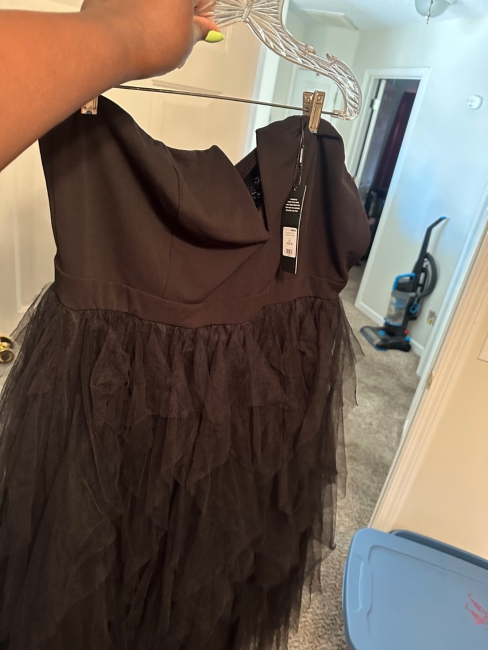 Black Strapless Tulle Party Dress